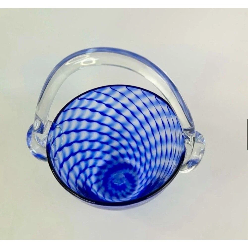 Signed Arnold Larson 2004 Studio Art Glass Basket Blue Swirl 8.5